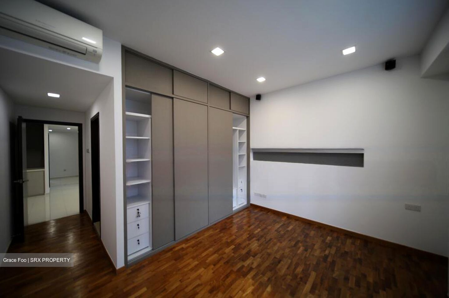 Euro-Asia Court (D9), Apartment #571001401
